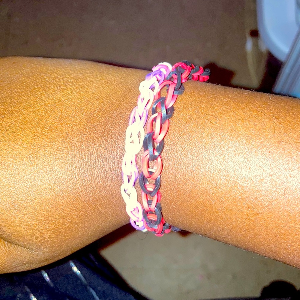 Custom loom bracelets(text me for color)